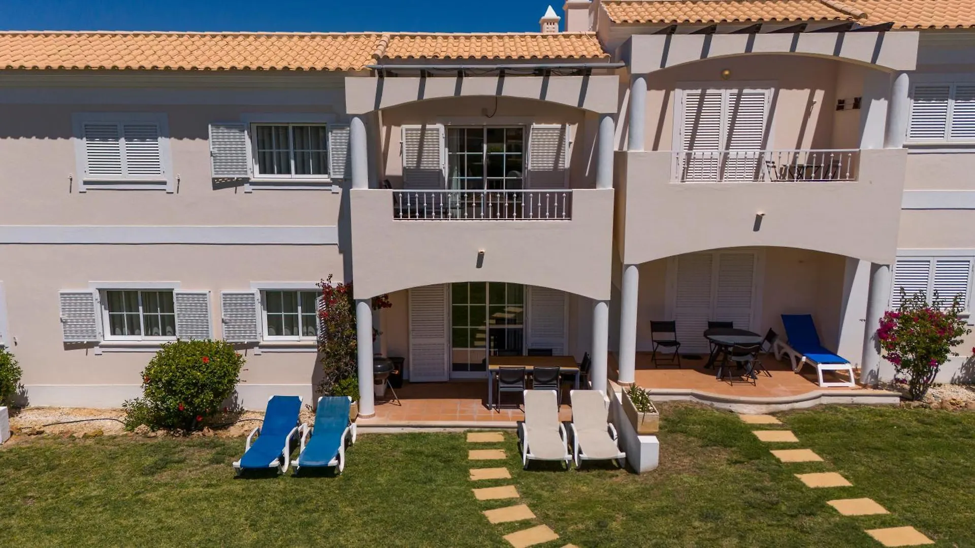 Apartamento no Condomínio Baia Village com Piscina Albufeira