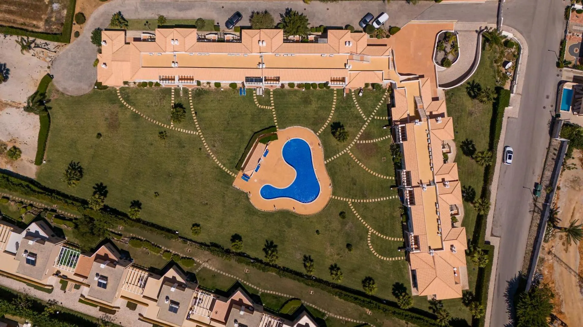 Apartamento no Condomínio Baia Village com Piscina Albufeira