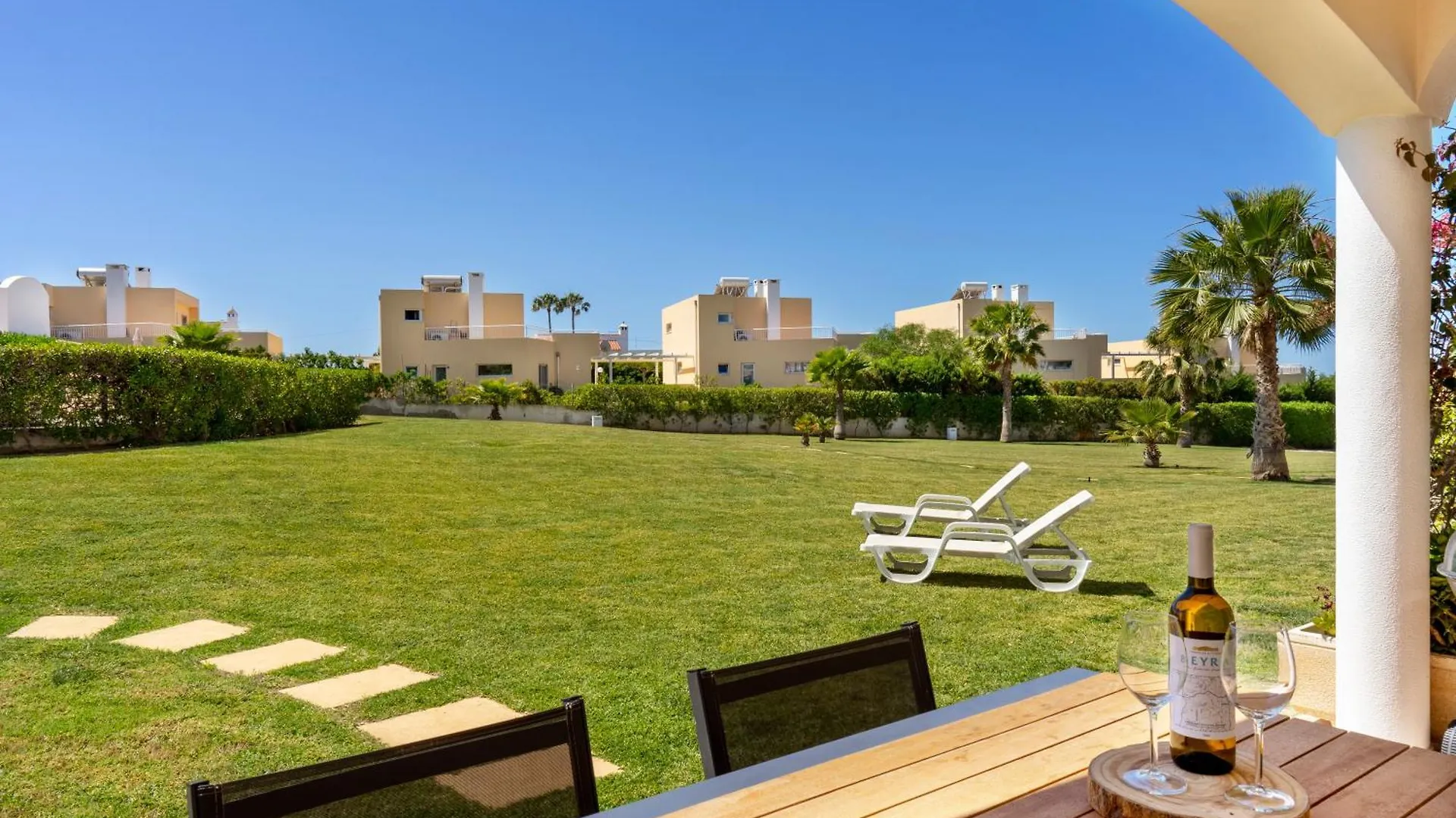 Apartamento no Condomínio Baia Village com Piscina Albufeira Portugal