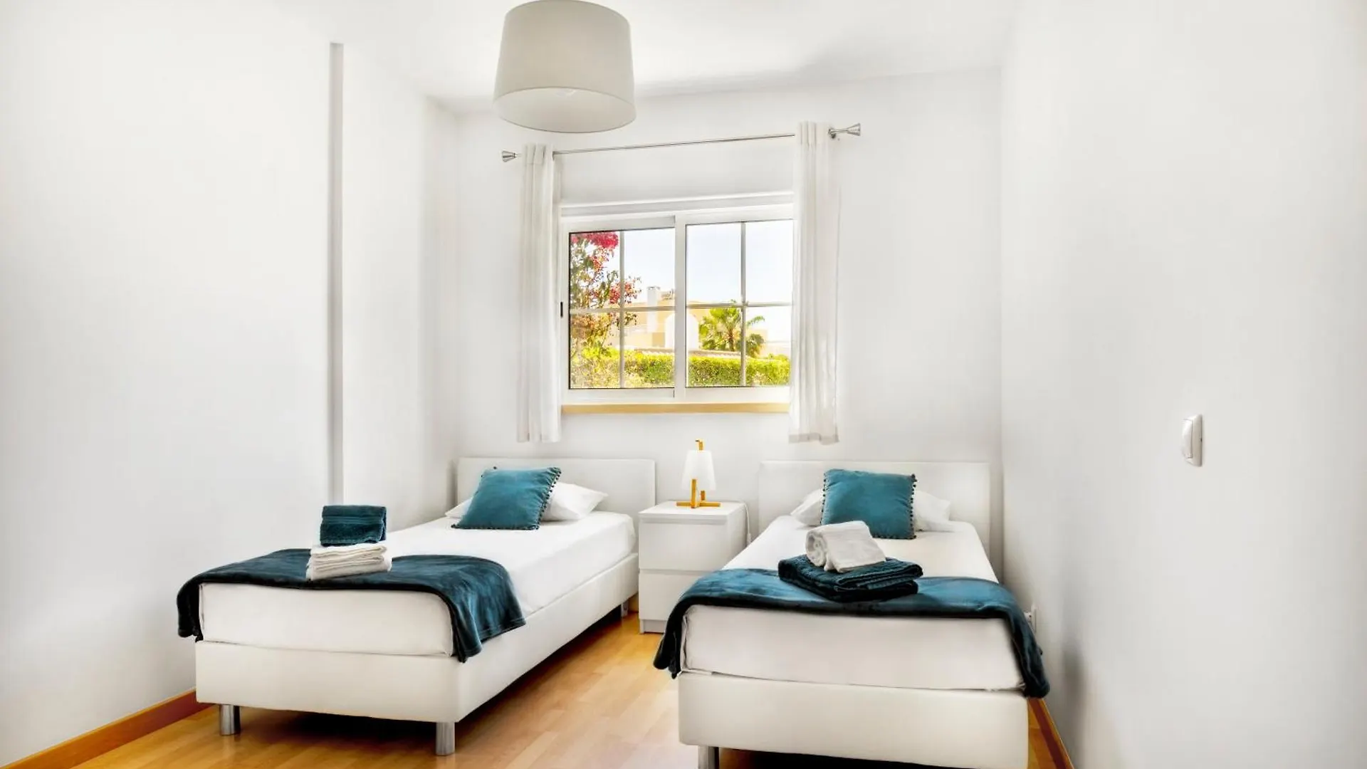 Apartamento no Condomínio Baia Village com Piscina Albufeira